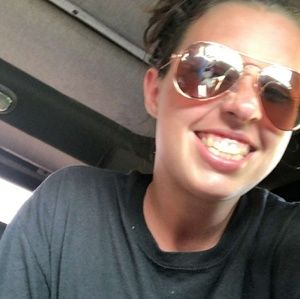 Meet your Posher, Savannah